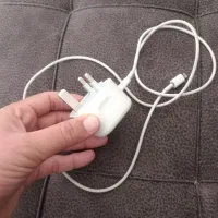 کابل شارژر و آداپتور آیفون14