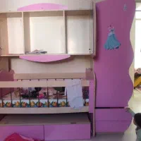 تخت خواب و کمد