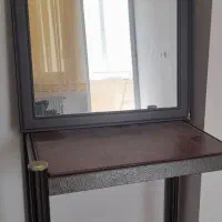 میزآلمنیوم دوطبقه باایینه بزرگ|بوفه، ویترین، کنسول|قزوین, |دیوار