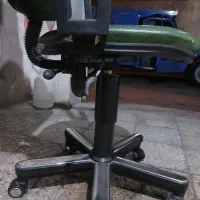 صندلی ساده و چرخی|صندلی و نیمکت|بروجرد, |دیوار