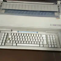 ماشین تایپ قدیمی