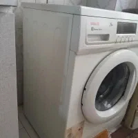 لباسشویی ۷ کیلویی و تلویزیون ۳۲ اینچ