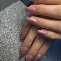 کاشت ناخن سهند فاز ۲|خدمات آرایشگری و زیبایی|سهند, |دیوار