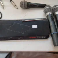 دسگاه میکروفون با دسگاه صوتی با طبل 2او نیم