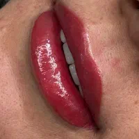 خدمات آرایش دائم