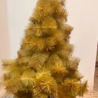 درخت کریسمس طلایی