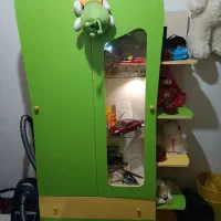 کمد بچه خوش رنگ