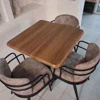 میز و صندلی غذاخوری به همراه مبل