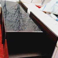 میز  تلوزیون تمیزز  ب علت جابجایی بفروش. میرسد