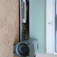 در وردی و پنچره سلاح سنگین.|تلویزیون و پروژکتور|فومن, |دیوار