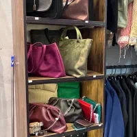 ویترین و باکس کیف.. قیمت توافقی