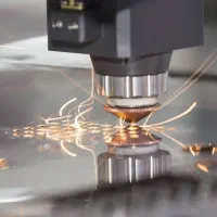 خدمات برش لیزر فایبر، خمکاری، ماشینسازی