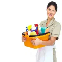 نیازمند نظافت چی ساختمان ۴طبقه هستم