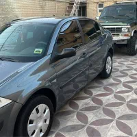 مگان1600cc مدل 88|خودرو سواری و وانت|شیراز, شیشه‌گری|دیوار