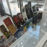 انواع گوشی ساده و تاشو و ارتشی ومینی اپل سام