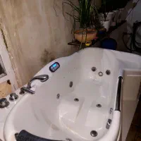 وان جکوزی خارجی و پمپ تسویه اب استخر