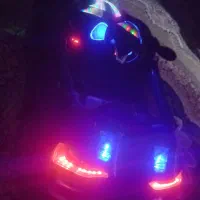 ماشین شارژی کاملا سالم با باطری نو