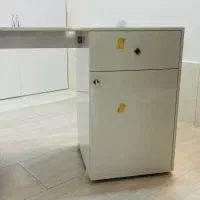 میز|میز تحریر و کامپیوتر|صدرا-فارس, فاز ۱|دیوار