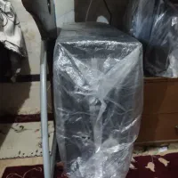 یک‌عدد‌کامپیوتر‌موجود‌است‌هر‌کس‌که‌خواست‌پیام‌بده|رایانه رومیزی|زابل, |دیوار