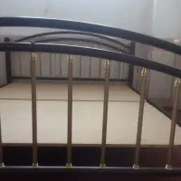 تخت خواب دونفره مدل فلزی رویال