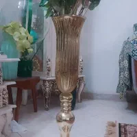 گل های خارجی با گلدان