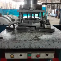 پرس هیدرولیک 200تن و گیوتین 2میل|ماشین‌آلات صنعتی|اصفهان, حصه جنوبی|دیوار