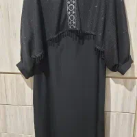 یک عدد مانتو نو یه بارهم پوشیده نشده