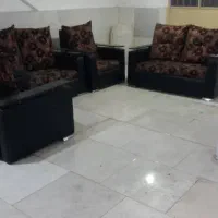 مبل چرم دسته چوبی بودن شکستگی و آسیب|مبلمان خانگی و میز عسلی|قائم‌شهر, |دیوار