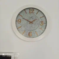 ساعت دیواری