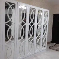 ساخت،نصب و جابجایی کابینت و کمد دیواری