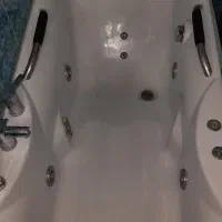 وان جکوزی shiny