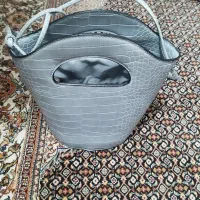 شخصی|کیف، کفش، کمربند|شیراز, مسلم|دیوار
