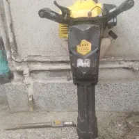 دستگاه بتن کن بنزینی ۱۸ کیلویی JCP95Aدر حد نو