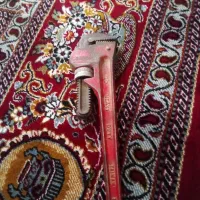 آچار شلاقی یا آچار لوله گیر بزرگ