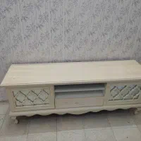 میز تلوزیون و آینه قدی