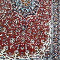 فرش ۶ متری تمیز و خوش نقش بدون هیچ مشکلی