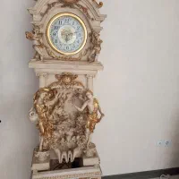 ساعت آبنما دار