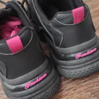 کفش اسپرت کاملا نو سایز 38