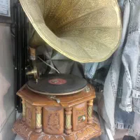 گرامافون عتیقه آنتیک