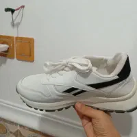 کفش اسپرت|کیف، کفش، کمربند|آبپخش, |دیوار