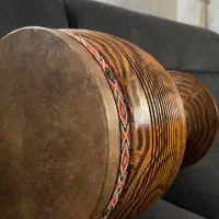 تنبک شیرانی دو مهر ER|سازهای سنتی|شیراز, میدان قائم|دیوار