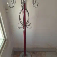 چوب لباسی پایه سنگی در حد نو