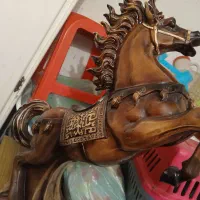 مجسمه اسب قشنگ وسالم از گچ کار هنری