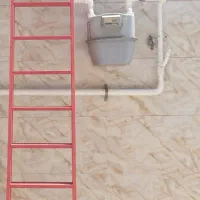 نردبان مستحکم ۱۴ پله