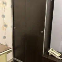 کمد کتابخانه و میز تحریر