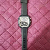 ساعت t5|ساعت|شیراز, نیایش|دیوار