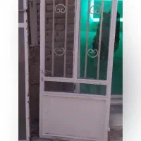 دوعدد پنجره و یک عدد در آهنی محکم و سنگین|مصالح و تجهیزات ساختمان|لالجین, |دیوار