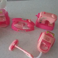 عروسک  واسباب بازی