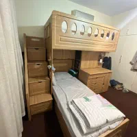تخت دو طبقه