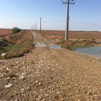 ۲ هکتار زمین با برق